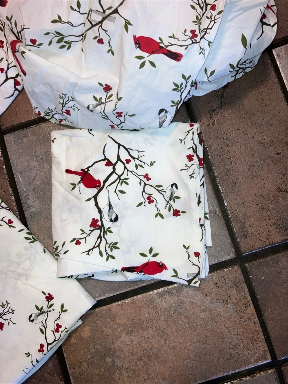Cardinal & Chickadee Cotton King Set From The  Vermont Country Store
